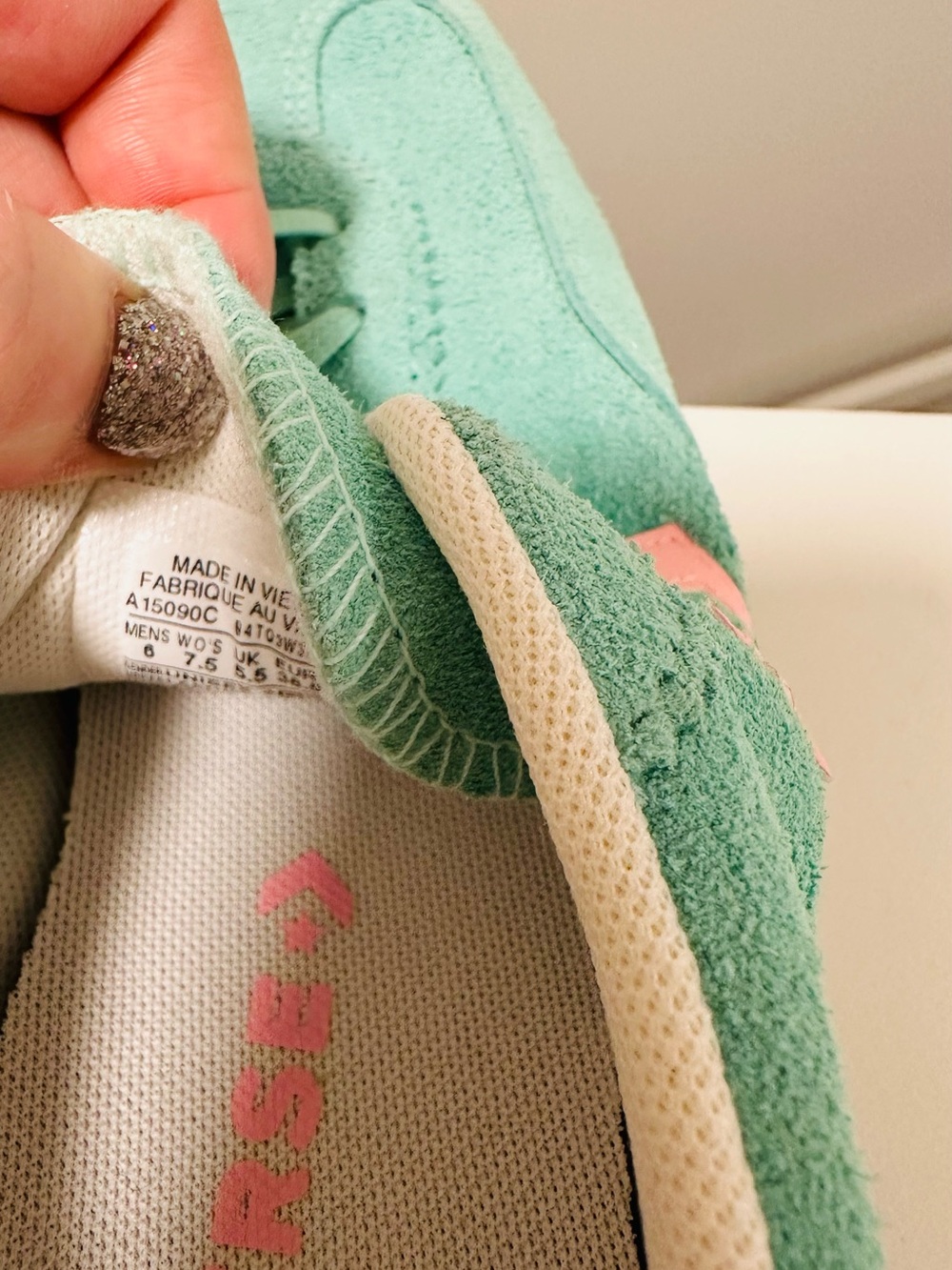 Converse Suede Tennis Sneakers in Mint with Pink Accents NWT - Picture 6 of 8